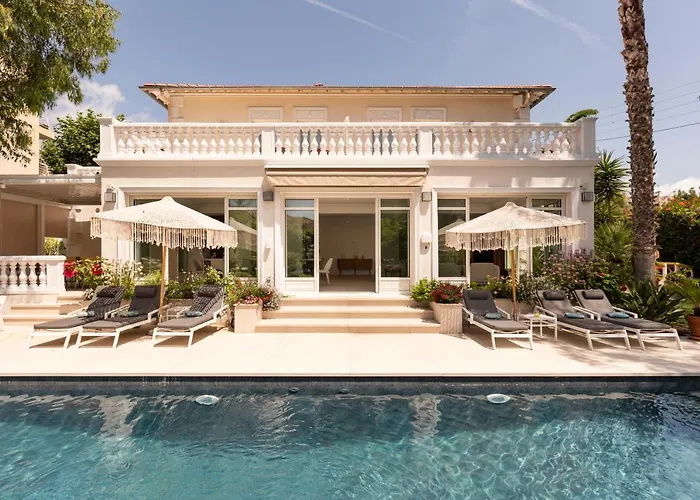 Luxueuse 7 Avec Piscine - *