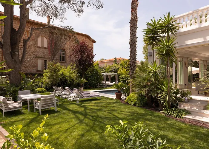 Luxueuse 7 Avec Piscine - *
