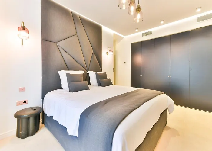 Luxueuse 7 Avec Piscine - Villa *
