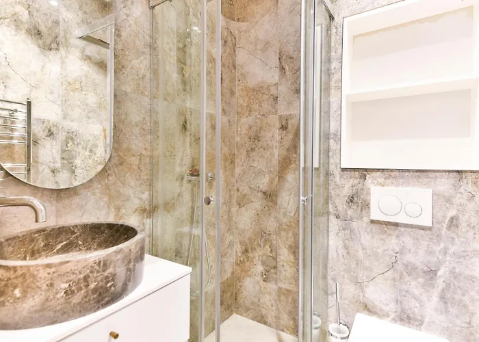 Luxueuse 7 Avec Piscine - * Cannes