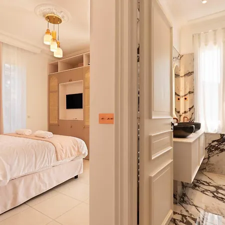 Villa Luxueuse 7 Avec Piscine - *