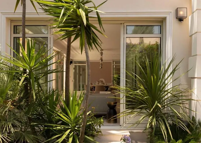 Luxueuse 7 Avec Piscine - *